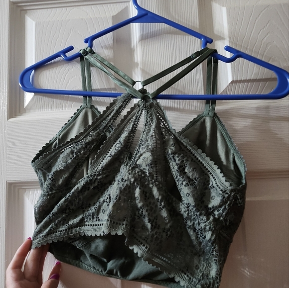 Buckle bralette size medium - Picture 2 of 3